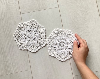 2 vintage crochet doilies set, White wedding doilies lot, Small doilies for scrapbooking, Rustic table decorations, Farmhouse style decor