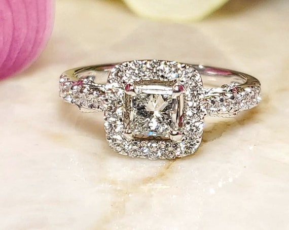 18kt White Gold Engagement Ring with Halo Square Princess Cut Diamond.