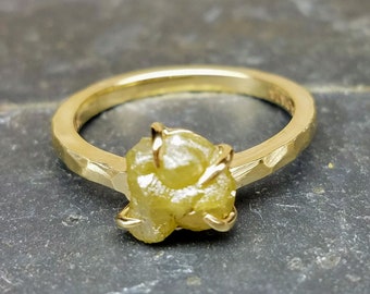 Rough diamond yellow gold ring, Raw diamond, Bague en Diamant brut, Salt and pepper diamond, Yellow diamond ring, , Rohdiamantring.