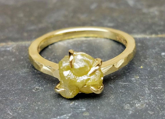 Rough diamond yellow gold ring, Raw diamond, Bague en Diamant brut, Salt and pepper diamond, Yellow diamond ring, , Rohdiamantring.