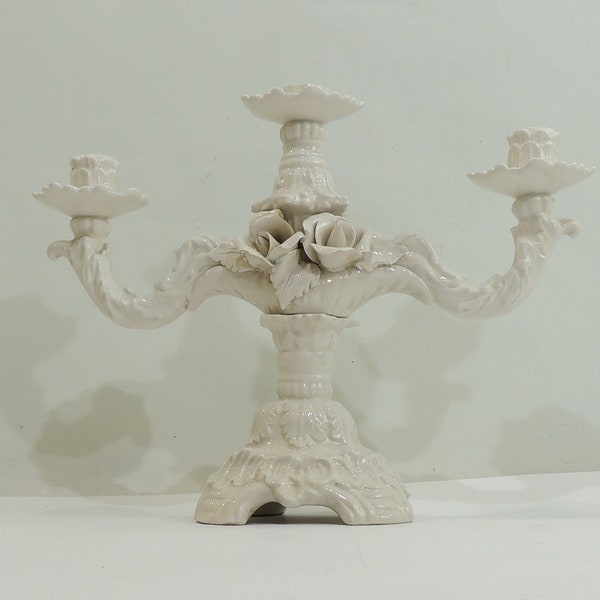 Bougeoir,Chandelier à 3 branches,porcelaine/Barbotine /vintage