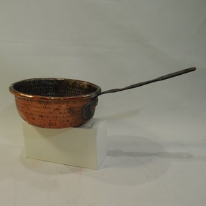 Old copper saucepan / vintage / 1800