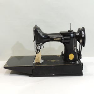 Singer Featherweights sewing machine/ vintage 221-1/ feather weight/ with case/1950
