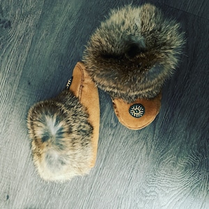 Traditional Custom Canadian style baby moccasins, low top slipper style for babies