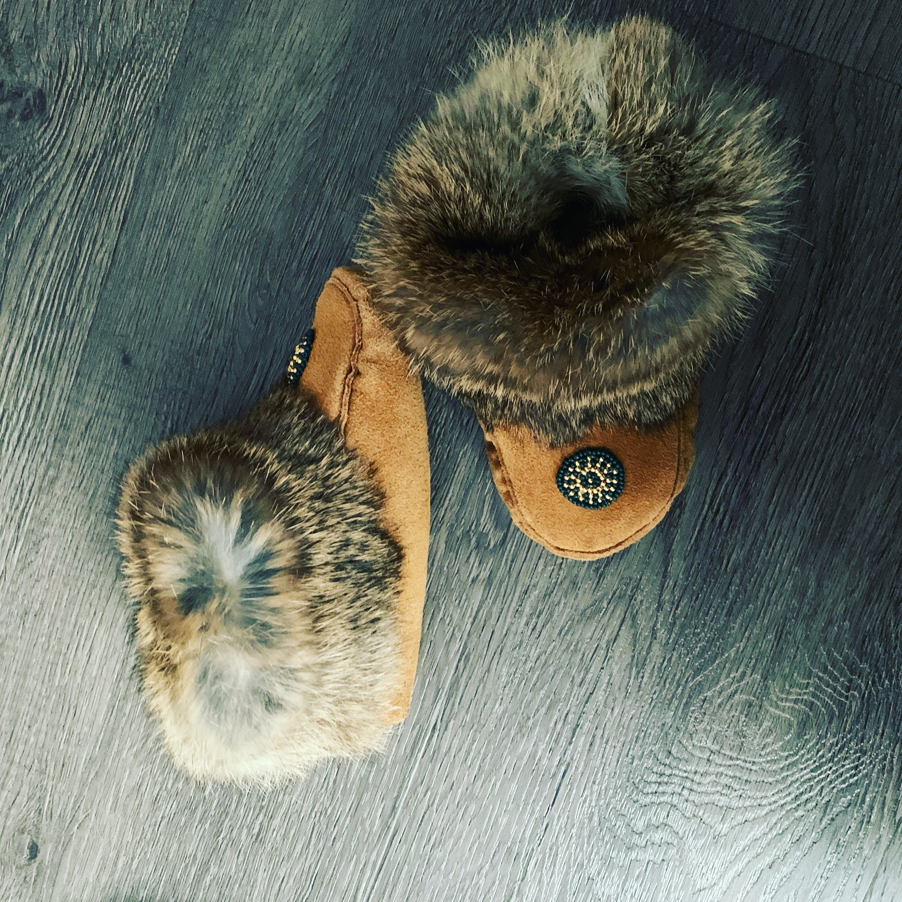 Inuit moccasins best sale