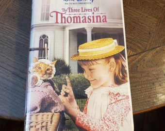 Walt disney the three lives of thomasina vhs