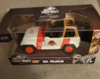 Jurassic World Jeep Wrangler 1.32 diecast mib
