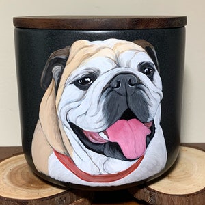 Urna con retrato de mascota personalizada y pintada a mano