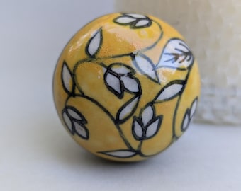 1x Ceramic Porcelain Yellow floral Door Knob Furniture Drawer Bedside Cabinet Kitchen Nursery Gold