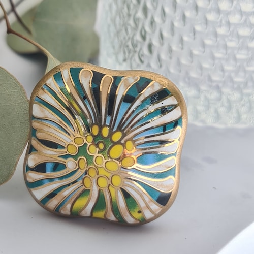 Tirador de cerámica pintado a mano con forma de flor: Herrajes para muebles con detalles dorados