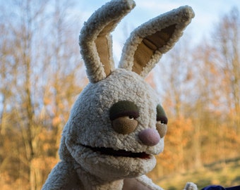 Handgemaakte buikspreker Dummy harige konijn Monster professionele handpop, therapie Prop speelgoed