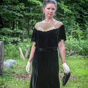Vintage 1930s black silk velvet dress with lace bodice puff shirt sleeves belt bias cut skirt 1930s womenswear 1930s theater