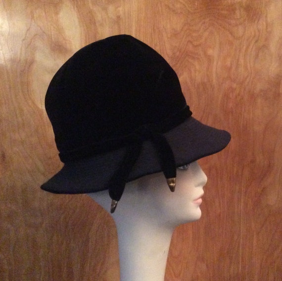 Vintage Styled by Coralie black velvet hat with t… - image 5