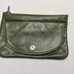 Cartera de cuero vintage y llavero de Antonini cuero suave verde oliva con soporte para cambiar a presión y cierre de llaves oculto con cremallera