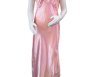 Liquid satin nightgown pink 1940s 1930s lace trim V-neck and  v back waist ties pristine condition vintage honeymoon vintage lingerie