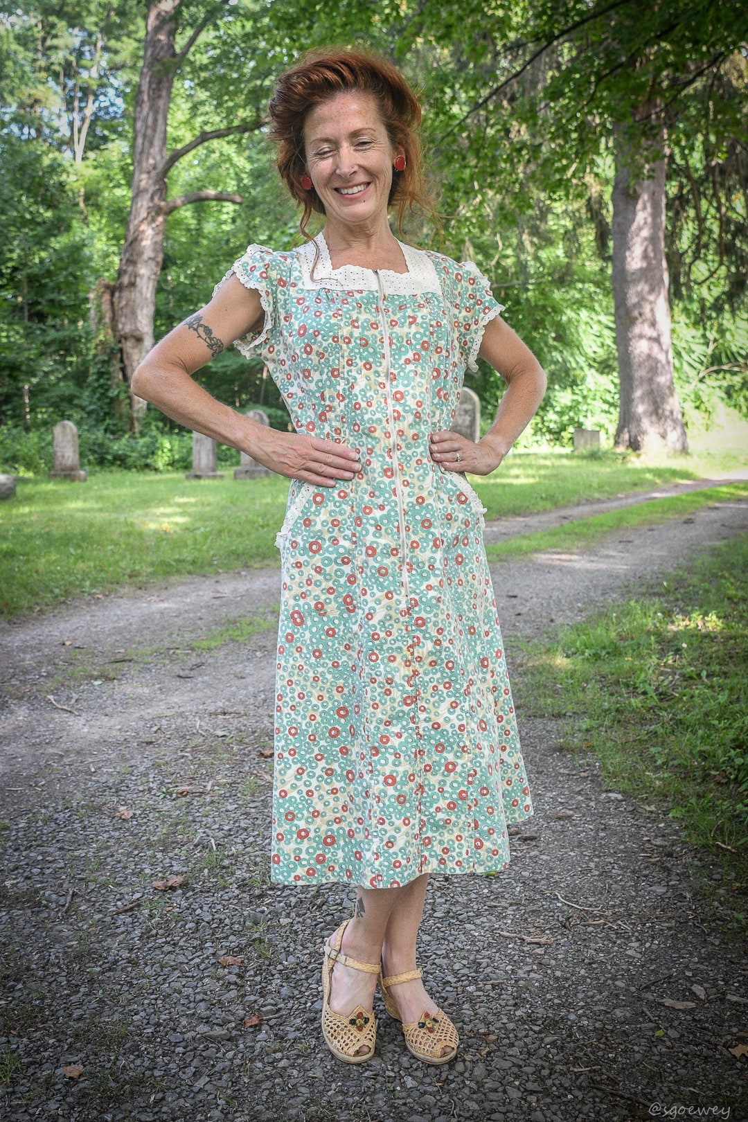 Vintage House Dress 1930s Zipper Front Eyelet Lace Trim Pockets