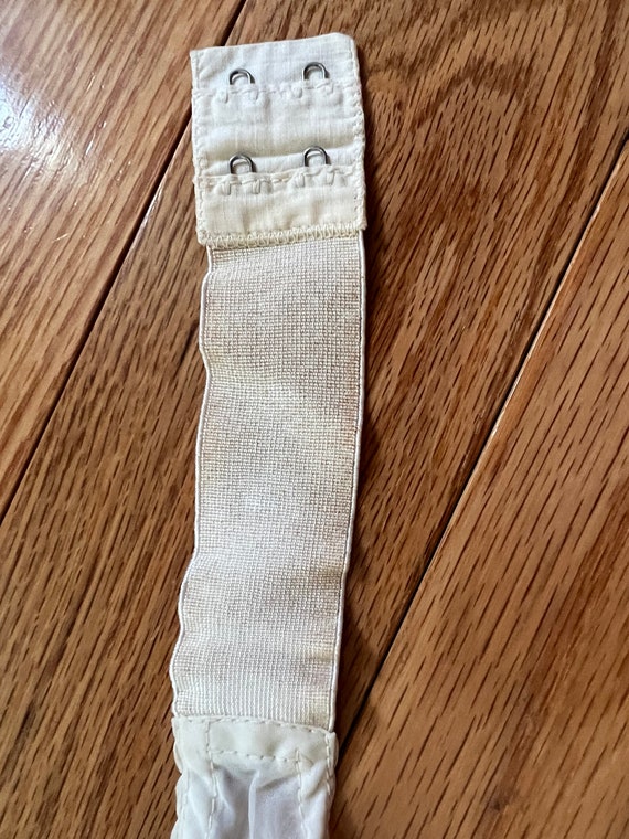 Vintage garter belt by Simone size 30 off white s… - image 7