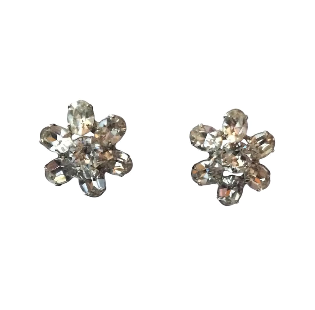 Clip-On Cream White Flower Earrings With Crystal Rhinestones - Vintage Style