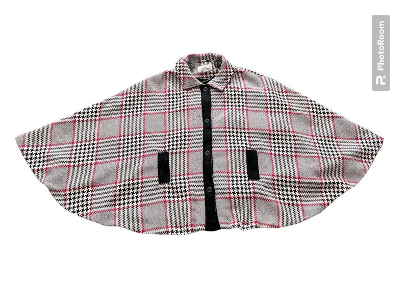 Plaid button front cape with leather belt Venezia Woman red white black fall autumn cape image 10