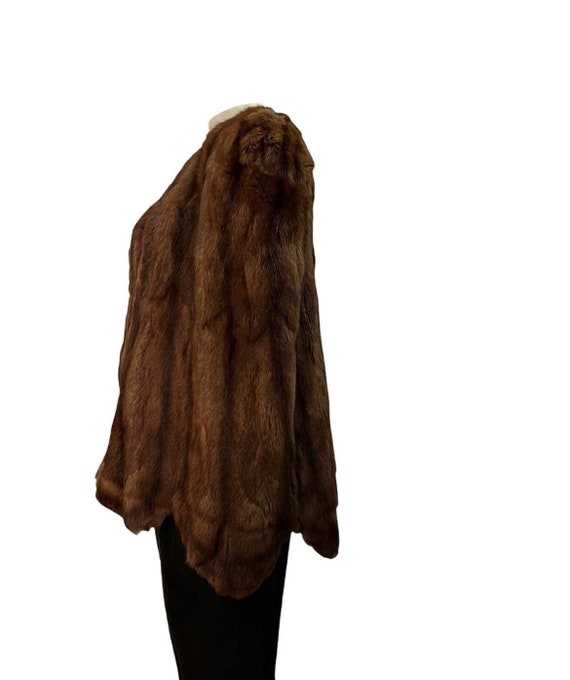 Vintage fur cape 1940s fur brown cape with arm ho… - image 4