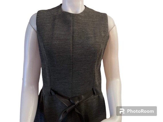 1960s gray sleeveless dress with belt Plaza Squar… - image 7