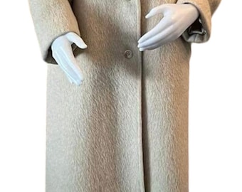 Vintage Lama coat woman’s made in England 100% Lama trench coat cream color winter coat classic trench coat