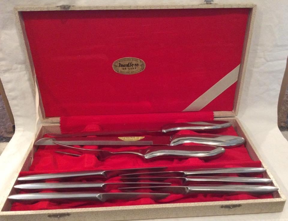 VINTAGE STAINLESS UNIVERSAL RESISTAIN FORK AND KNIFE SET MADE IN USA WOOD  BOX
