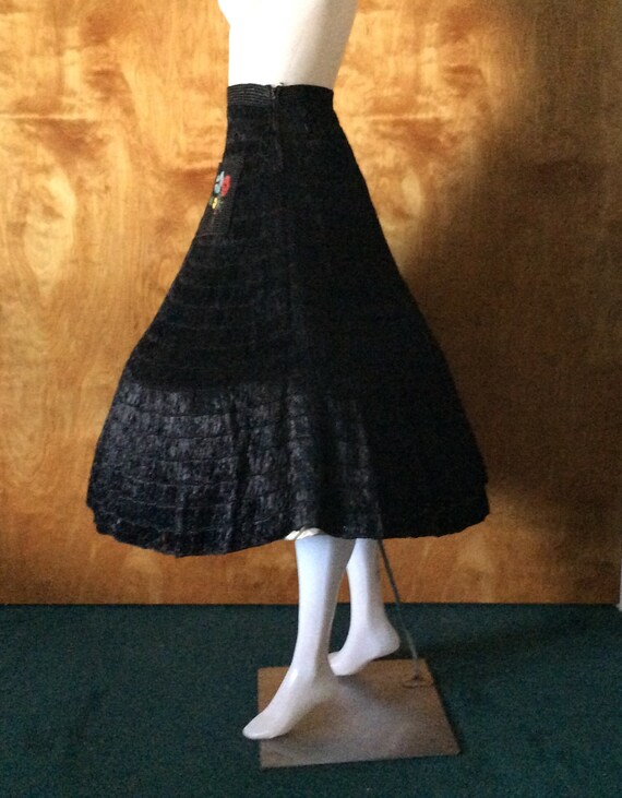 Vintage black raffia skirt floral pockets rare un… - image 4