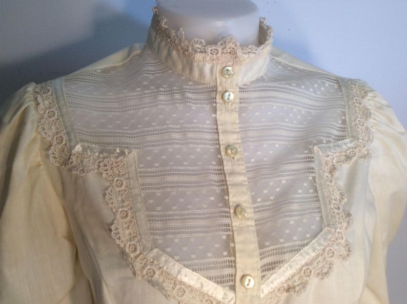 Jessica/'s Gunnies ivory long sleeve blouse 1970/'s vintage lace ribbon tatting hippie theater costume boho victorian inspired