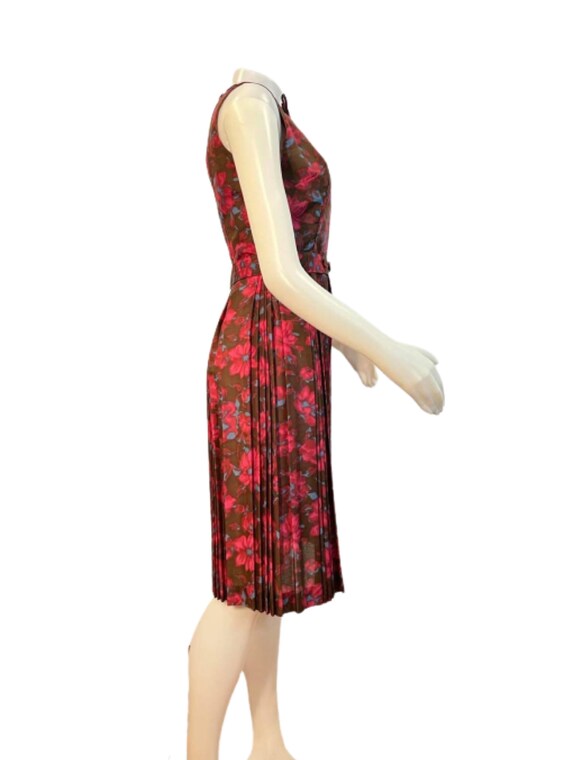 Vintage floral print dress sleeveless 1950s red p… - image 4