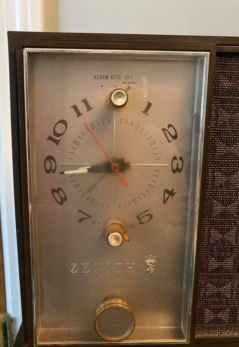 VIntage 1950s ZENITH MODEL 729 clock radio alarm clock am/fm Etsy