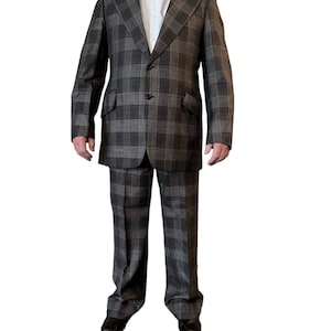 Vintage mens suit gray and red plaid 2 button front slant pockets flare leg pants tailored by Spector’s of Albany mod 1960s 1970s quality