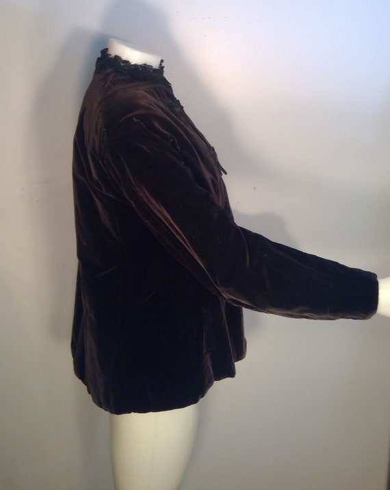 Victorian Edwardian black velvet jacket quilted l… - image 3