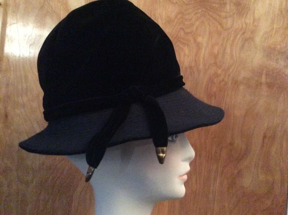 Vintage Styled by Coralie black velvet hat with t… - image 6