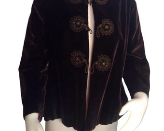 Antique Victorian Edwardian black velvet jacket quilted lining fancy frog closures 1800s 1900s theater costume historical fashion steampunk