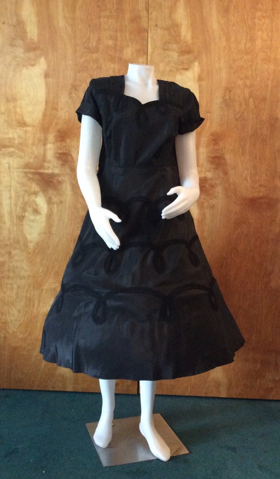 Vintage black taffeta party dress VOLUP full skirt