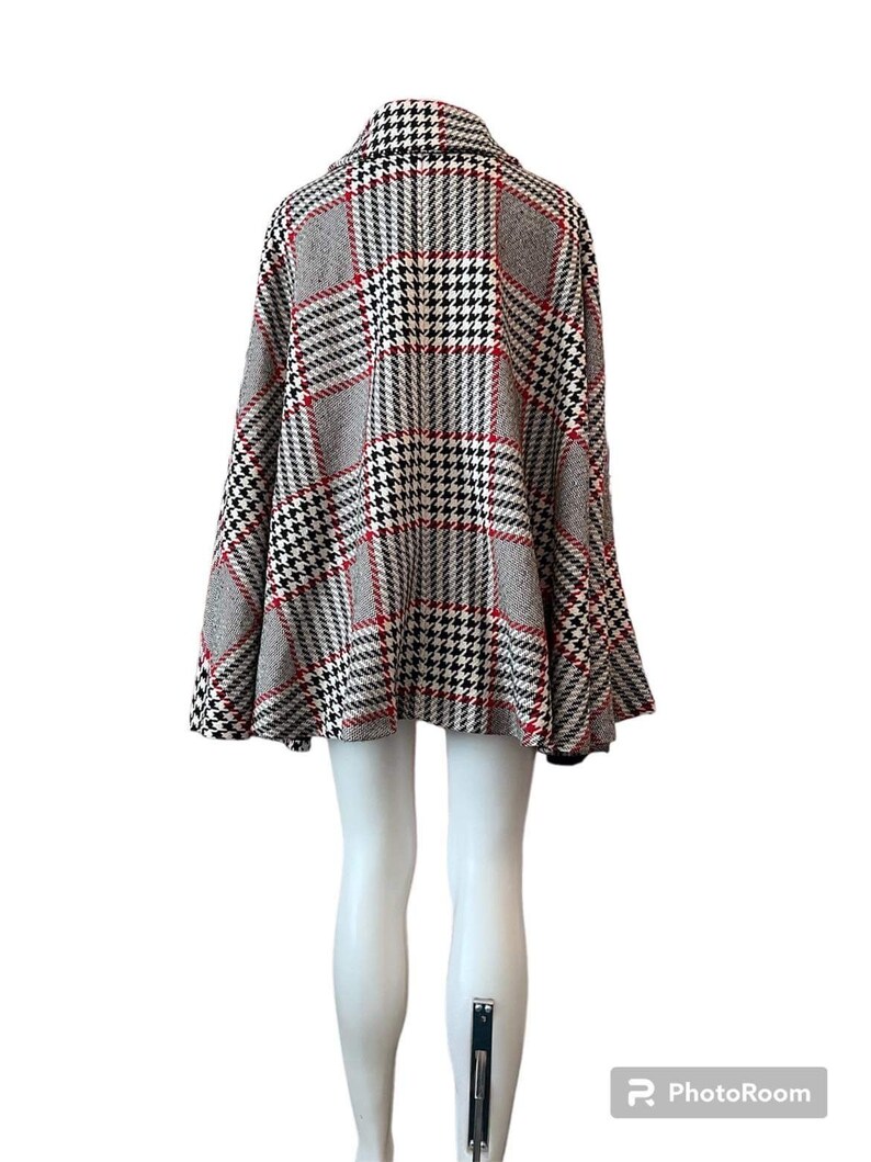 Plaid button front cape with leather belt Venezia Woman red white black fall autumn cape image 4