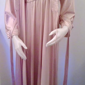 Vintage Vanity Fair robe and gown set Grecian style pink 1960s 1970s sexy lingerie evening wear Antron nylon deep vneck negligee peignoir