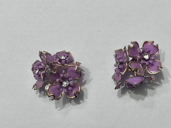 Vintage brooch and earrings set purple enamel on … - image 5