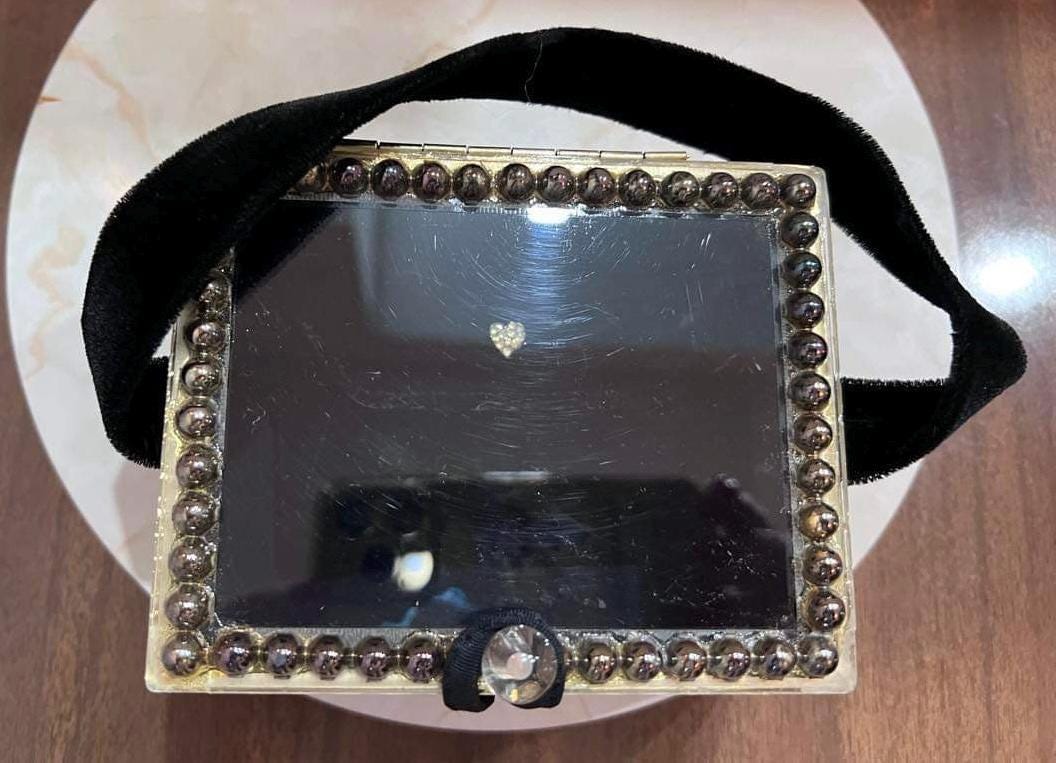 Vintage Black Velvet Trapezoid Box Purse by Britemode Clear