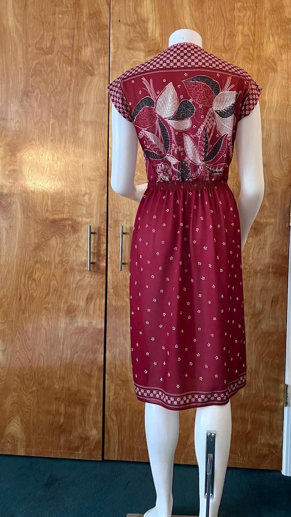Vintage 1970s dress Melissa Petites burgundy boho print View 2