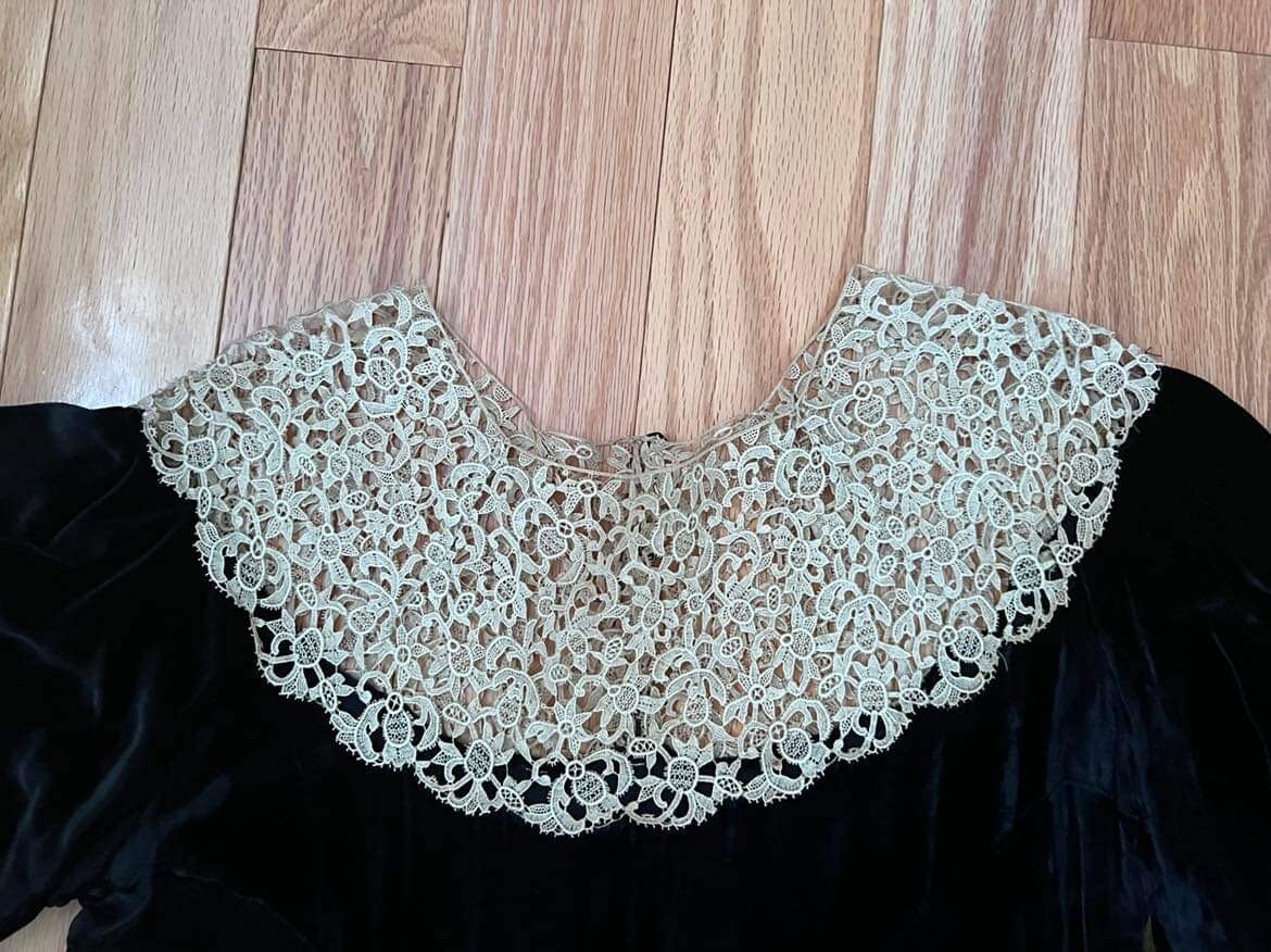 Vintage 1930s Black Silk Velvet Dress With Lace Bodice Puff Shirt ...