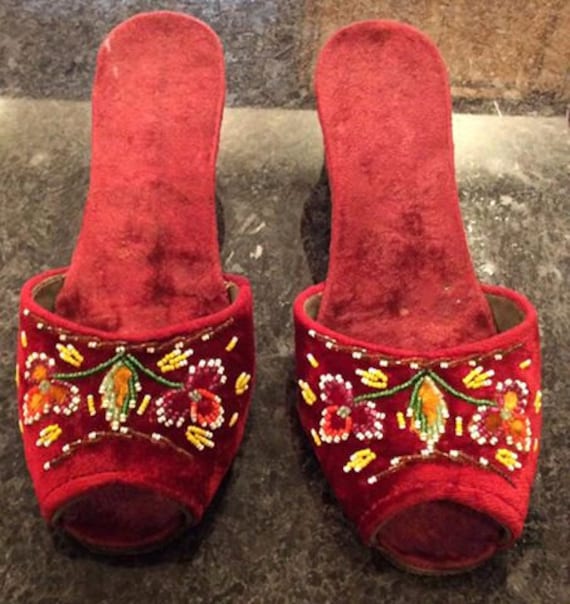 1940'S velvet shoes with beading vintage theater c