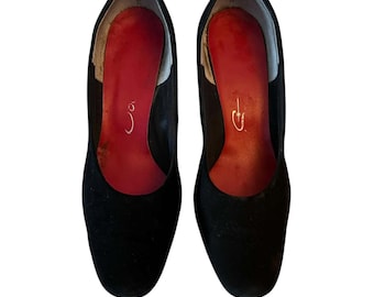 Vintage 1960s black suede pumps Socialites
