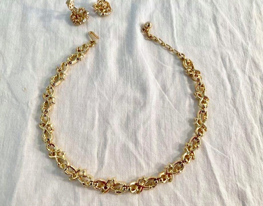 Vintage Crown Trifari Necklace and Earrings Set 1950s Gold and - Etsy