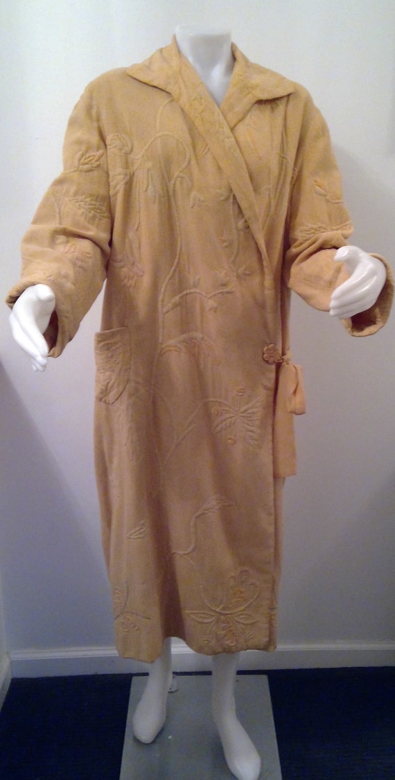 Vintage 1920's silk robe peach trapunto stitching 