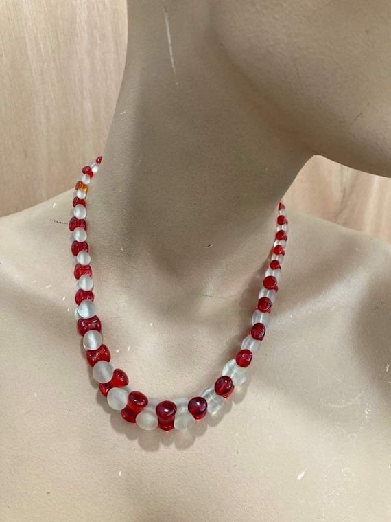 Vintage glass bead necklace interlocking beads red