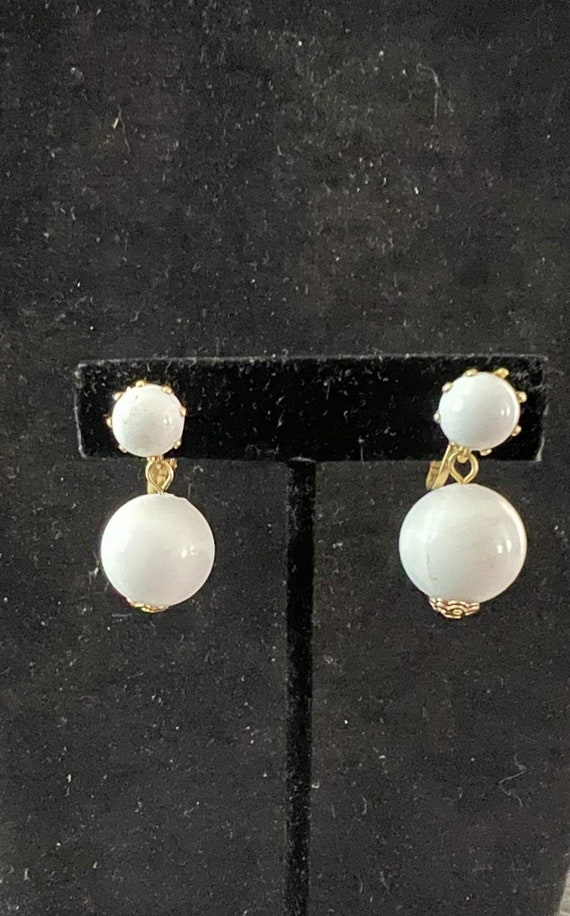 Vintage mod white earrings clip on dangling balls 