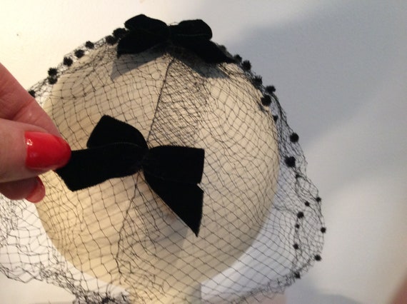 Vintage whimsy flocked black mesh velvet bows fas… - image 5