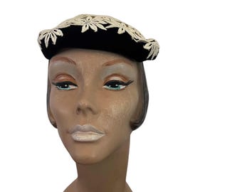 Vintage 1950s Swirl Round Cap Hat-Nip by Danciger Black & Beige Hat Vintage 1950s Swirl Hat-Nip by Danciger Black & Beige Round  main image 3
